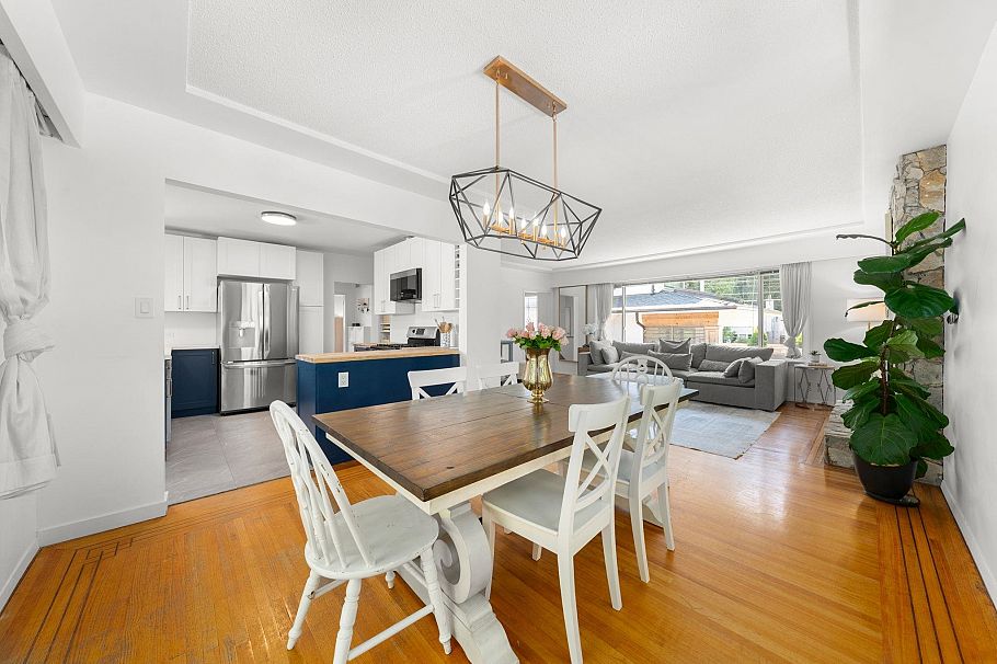 1118 Wendel Place North Vancouver, BC - 16