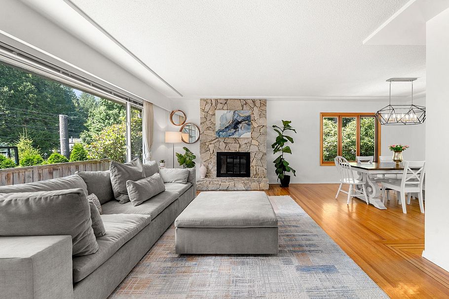 1118 Wendel Place North Vancouver, BC - 6