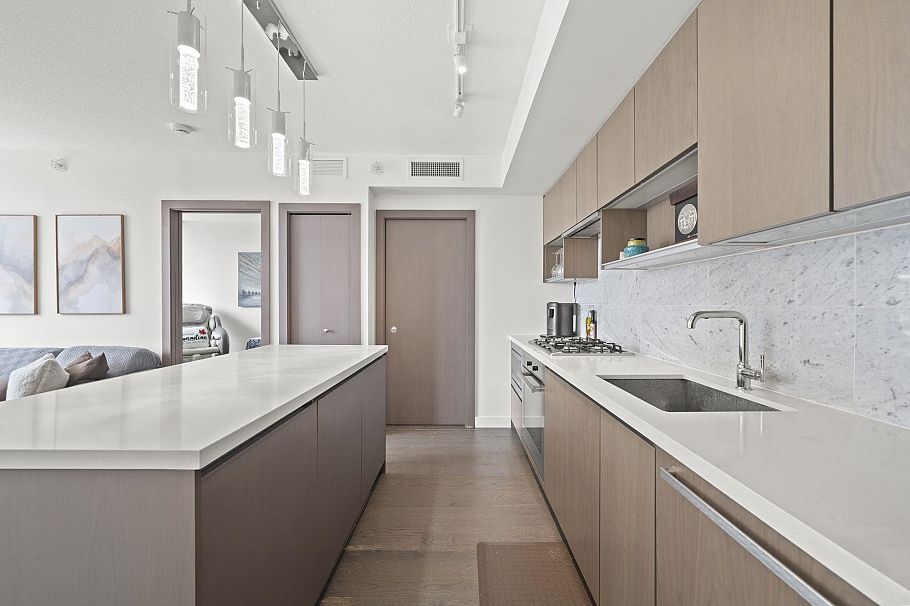 1251 38 Smithe Street Vancouver, BC - 11