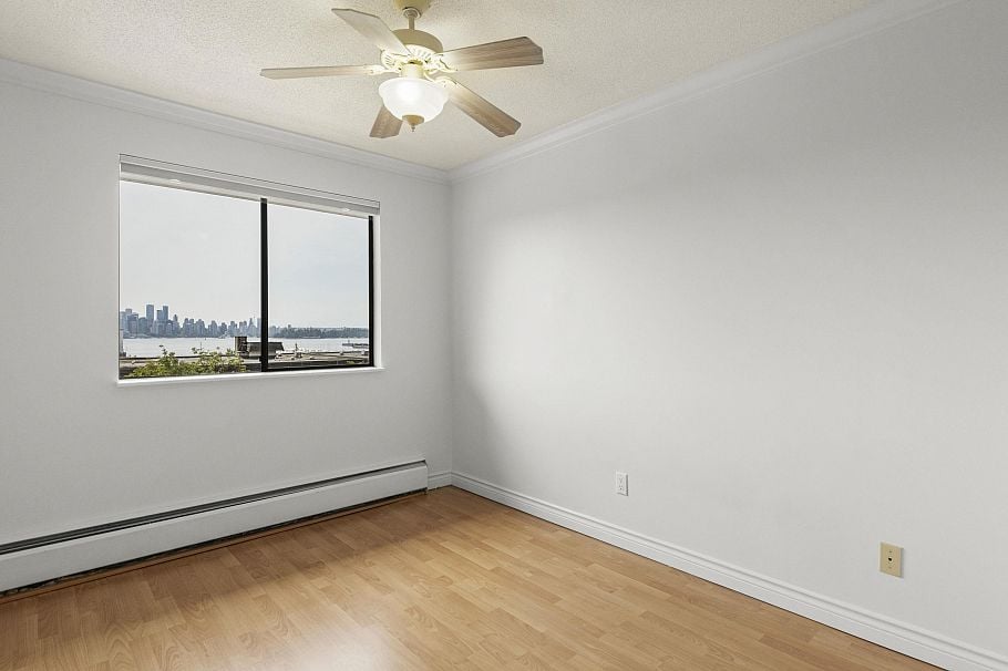 307 308 W 2nd Street North Vancouver, BC - 21