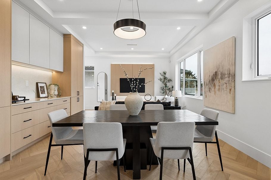 2 3637 E 46th Avenue Vancouver, BC - 9