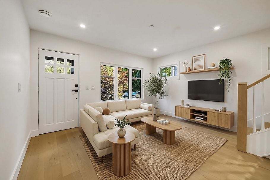 1 2339 Parker Street Vancouver, BC - 4