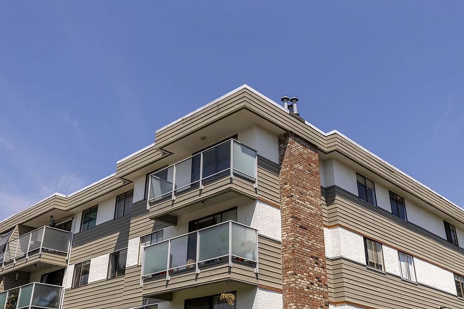 307 308 W 2nd Street North Vancouver, BC - 9