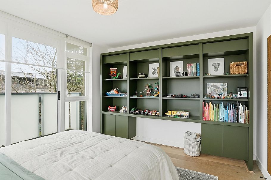 1576 W 8 Avenue Vancouver, BC - 24