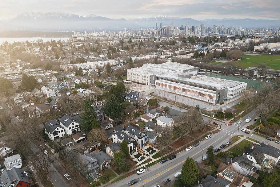 1 2637 W 12th Avenue Vancouver, BC - 30