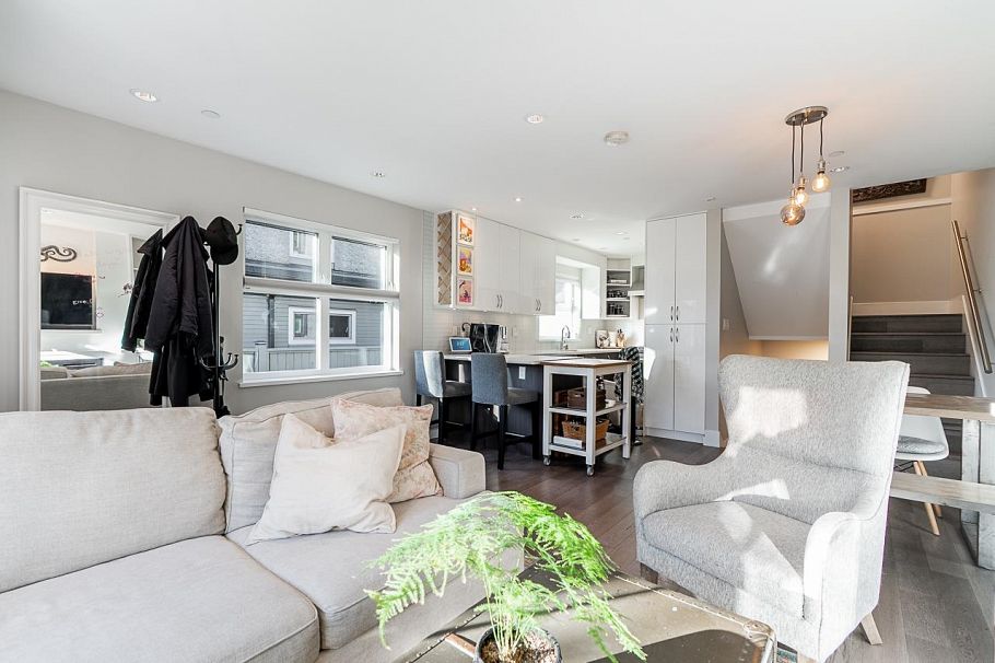 1865 Adanac Street Vancouver, BC - 2