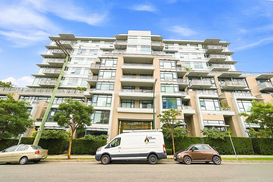 709 2788 Prince Edward Street Vancouver, BC - 2