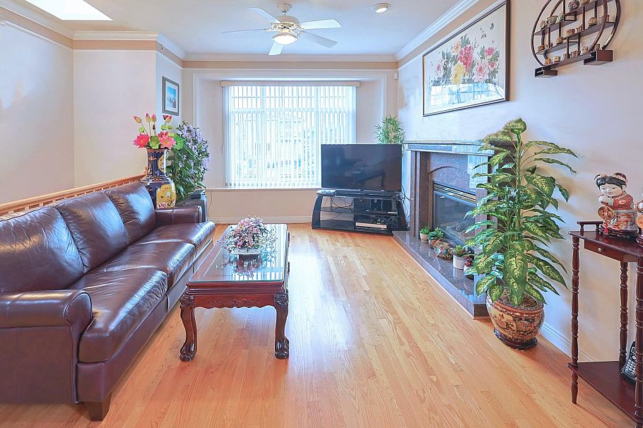 6915 Dumfries Street Vancouver, BC - 5