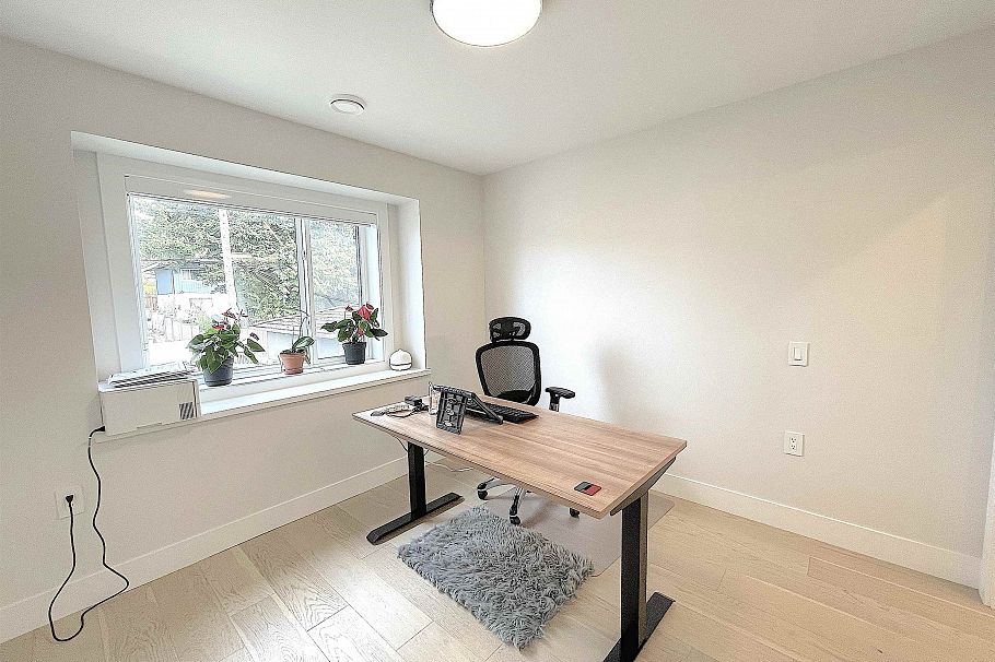 1633 SE Marine Drive Vancouver, BC - 22