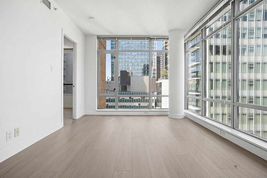 2206 788 Richards Street Vancouver, BC - 7