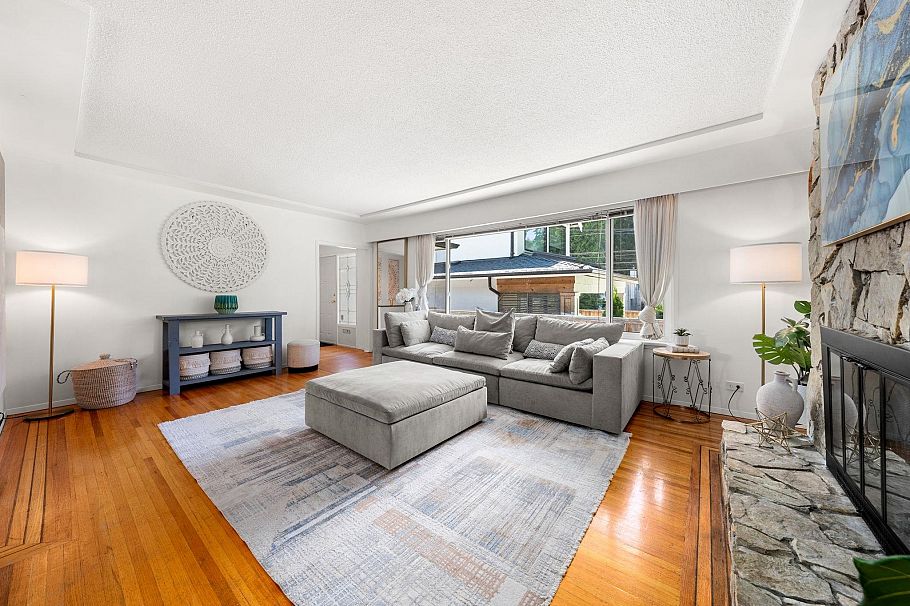 1118 Wendel Place North Vancouver, BC - 9