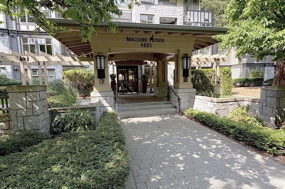 305 4885 Valley Drive Vancouver, BC - 1