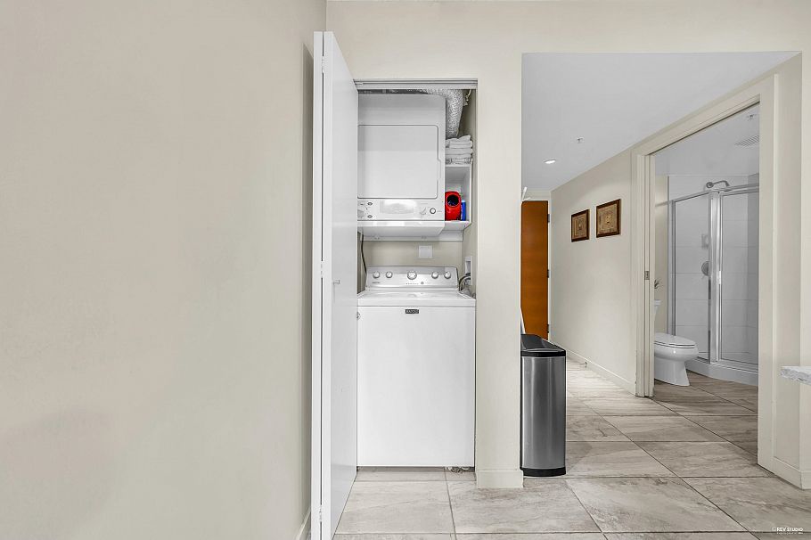 1001 928 Homer Street Vancouver, BC - 11
