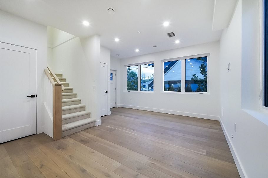2 2339 Parker Street Vancouver, BC - 16