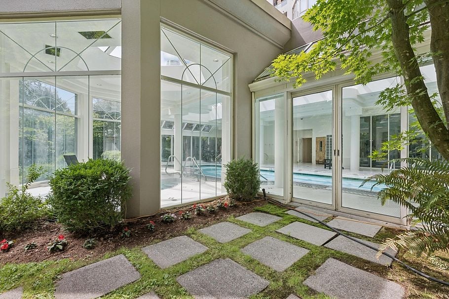 308 1327 E Keith Road North Vancouver, BC - 30