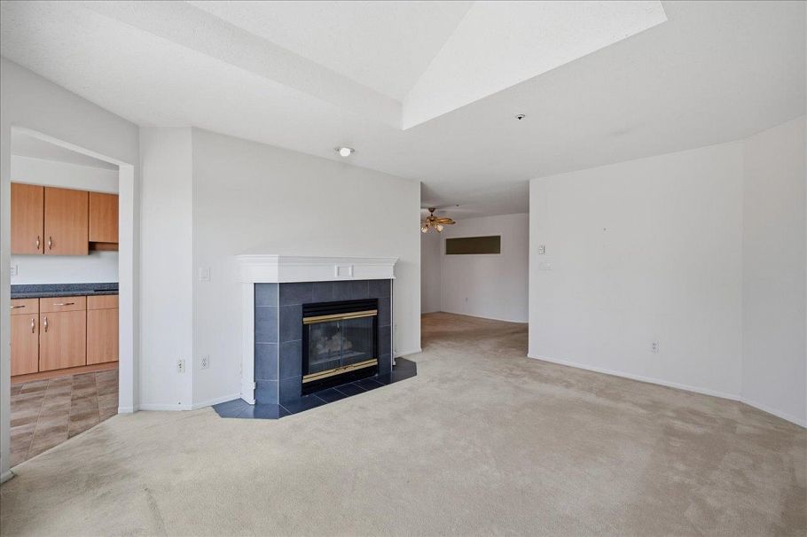 303 2250 SE Marine Drive Vancouver, BC - 8