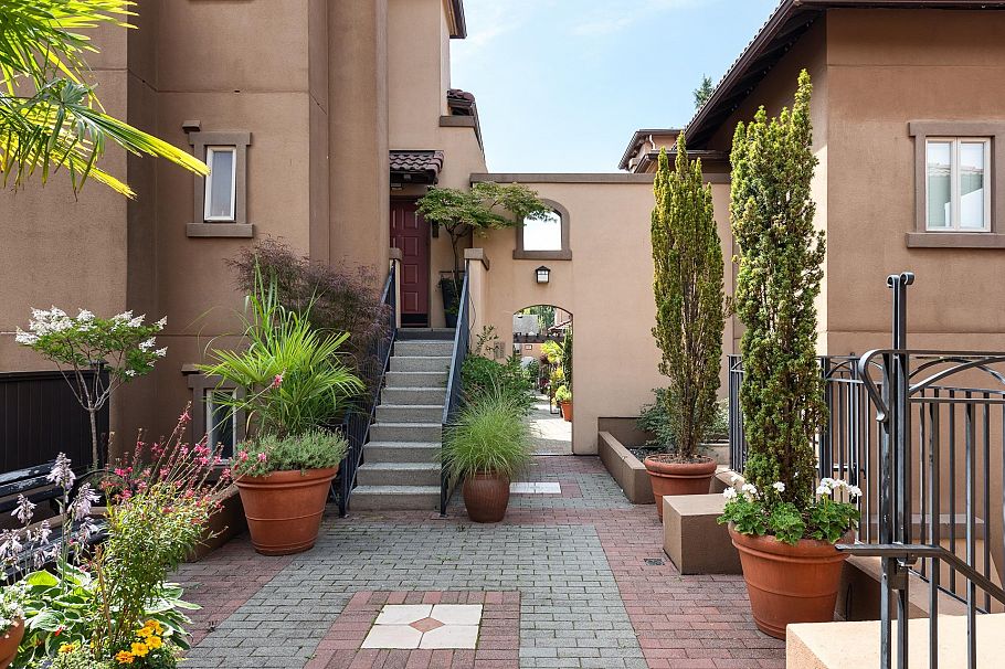26 3036 W 4 Avenue Vancouver, BC - 3