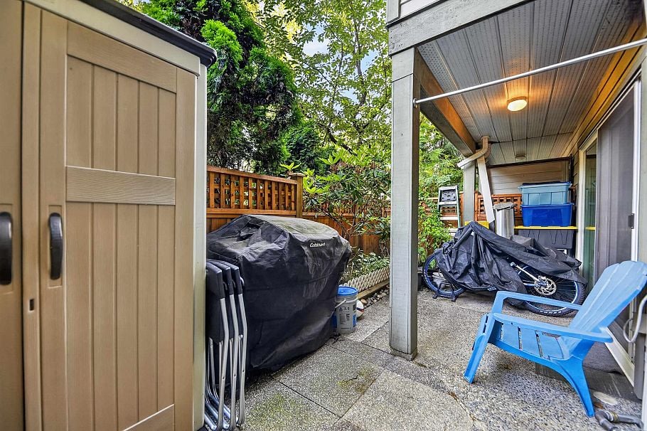 7 828 W 16th Street North Vancouver, BC - 22
