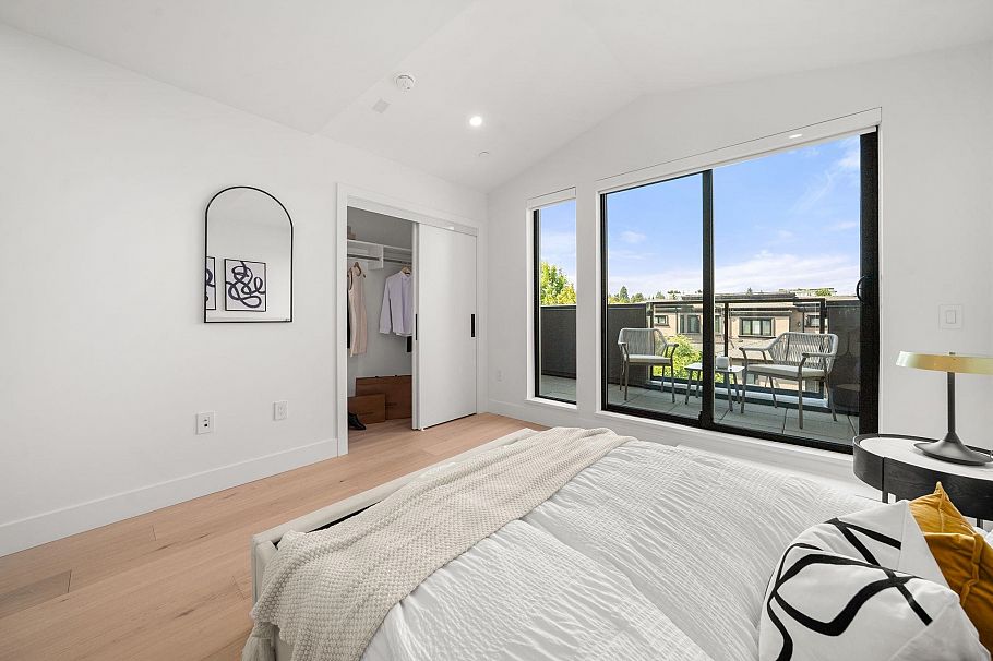 4170 Columbia Street Vancouver, BC - 31