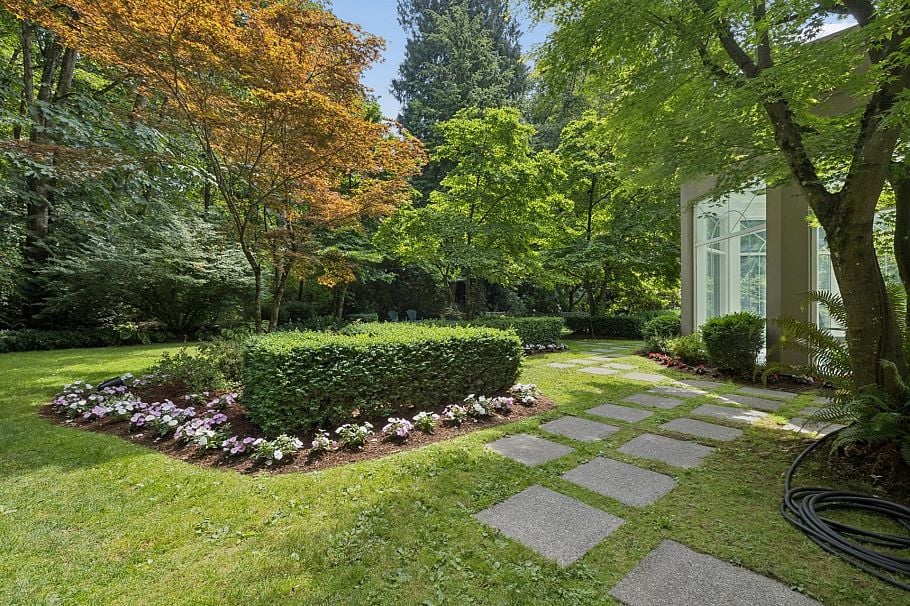 308 1327 E Keith Road North Vancouver, BC - 27