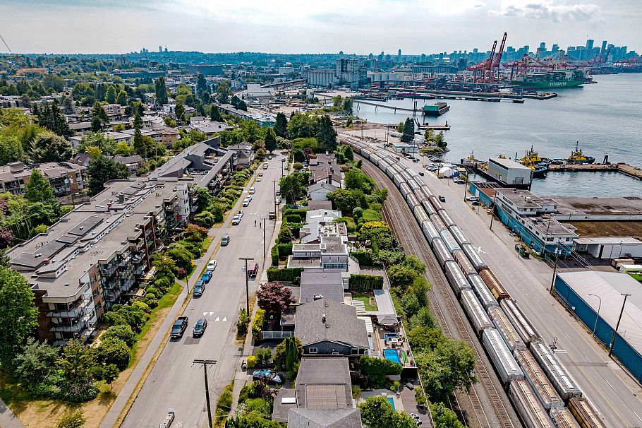 2385 Wall Street Vancouver, BC - 36
