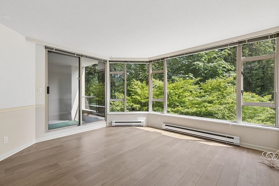 308 1327 E Keith Road North Vancouver, BC - 5