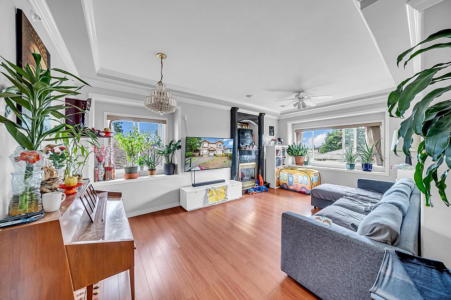 331 E 61st Avenue Vancouver, BC - 19