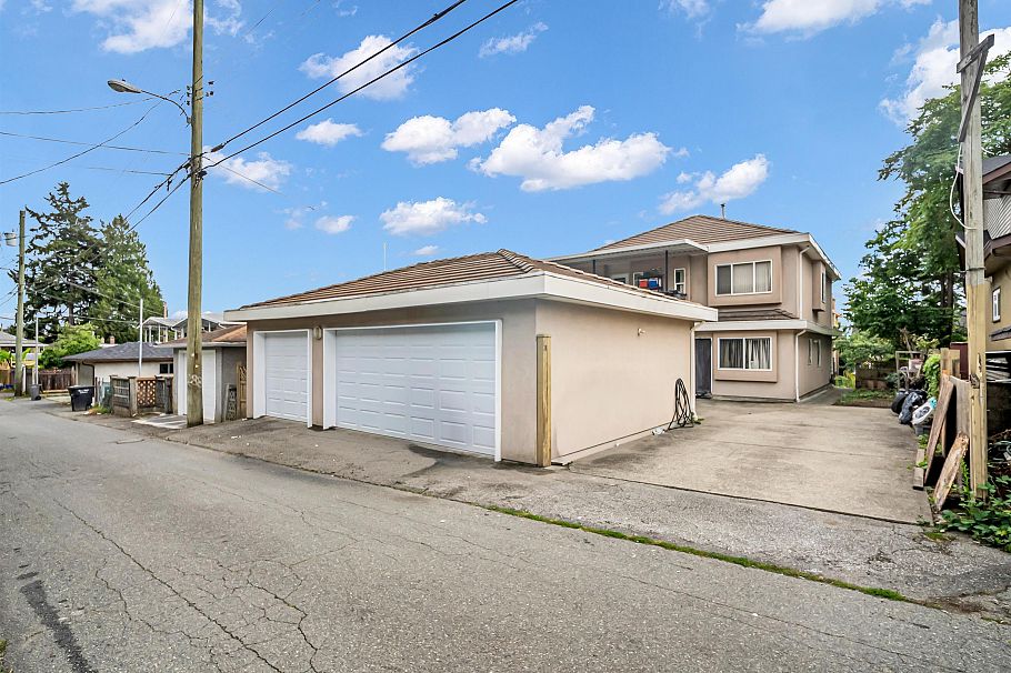 331 E 61st Avenue Vancouver, BC - 7