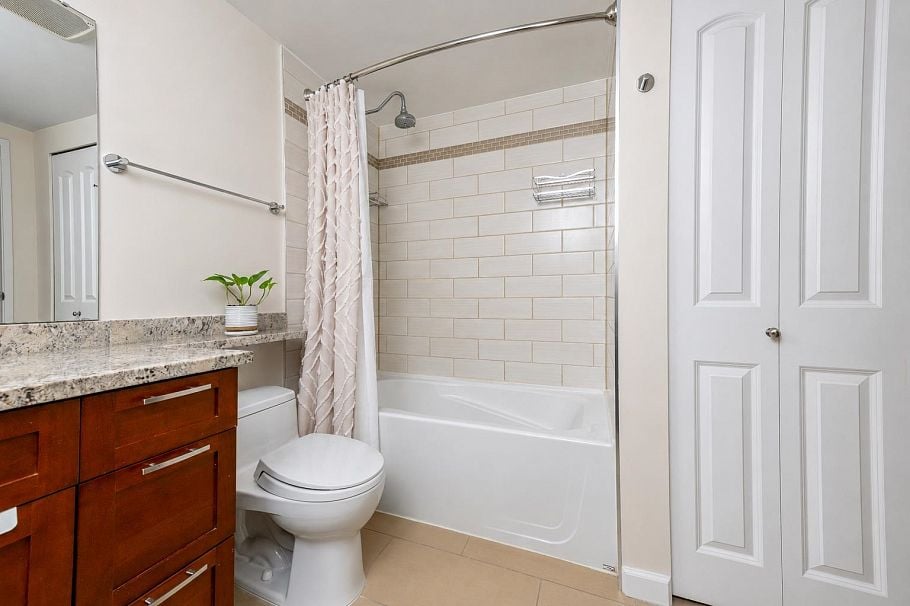 112 1274 Barclay Street Vancouver, BC - 10