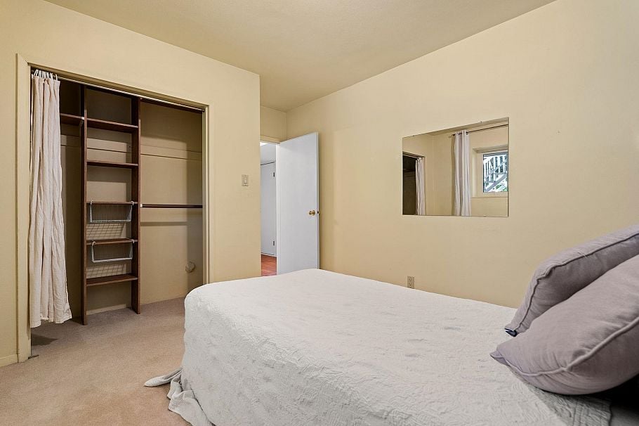 2652 Hoskins Road North Vancouver, BC - 29
