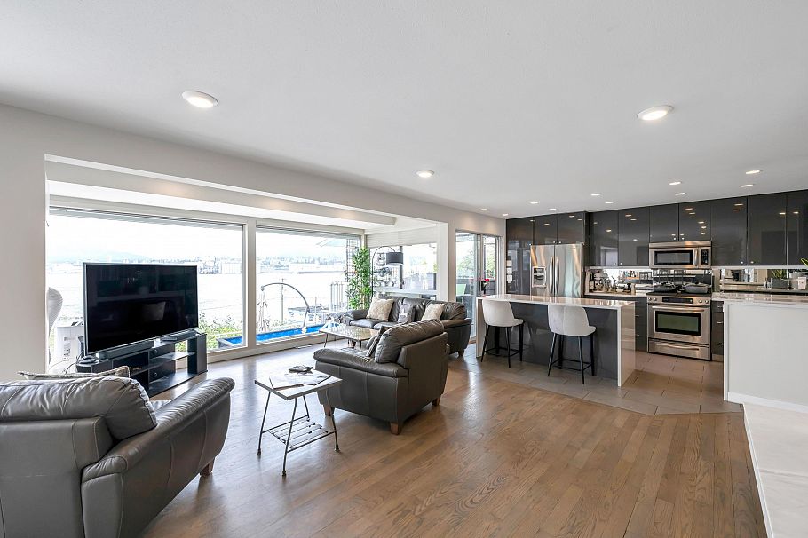 2385 Wall Street Vancouver, BC - 10