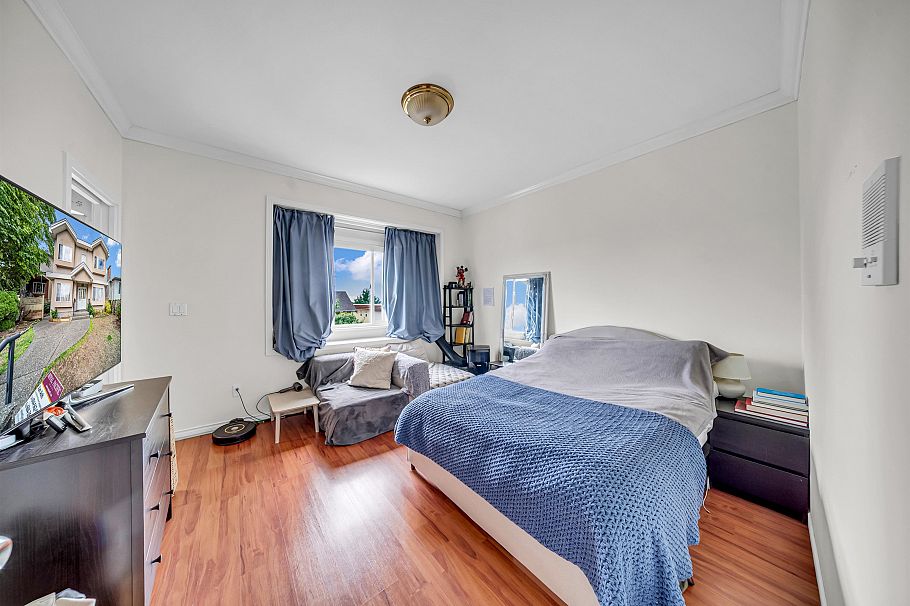 331 E 61st Avenue Vancouver, BC - 27