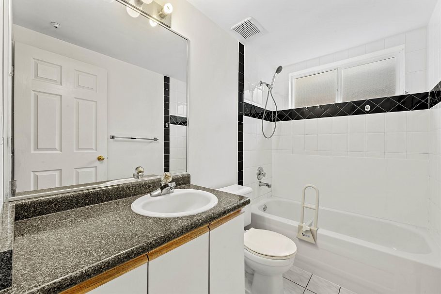 5908 Dumfries Street Vancouver, BC - 7