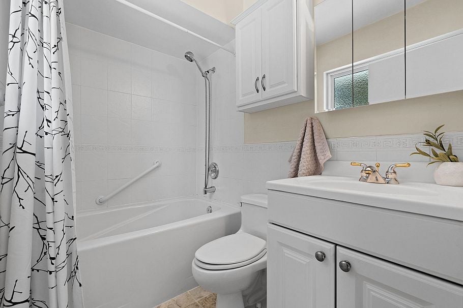 2652 Hoskins Road North Vancouver, BC - 17