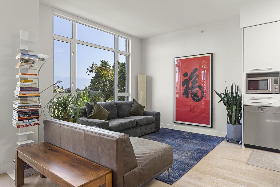 401 4355 W 10th Avenue Vancouver, BC - 4