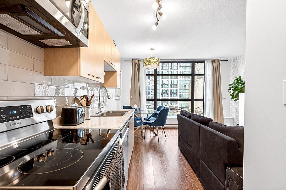 507 1249 Granville Street Vancouver, BC - 10