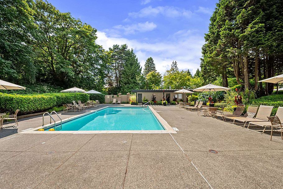 106 4900 Cartier Street Vancouver, BC - 32