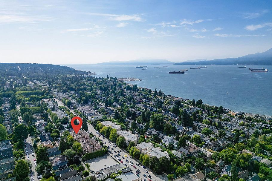 26 3036 W 4 Avenue Vancouver, BC - 30