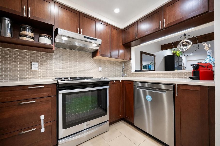 112 1274 Barclay Street Vancouver, BC - 6