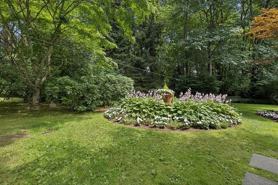 308 1327 E Keith Road North Vancouver, BC - 25