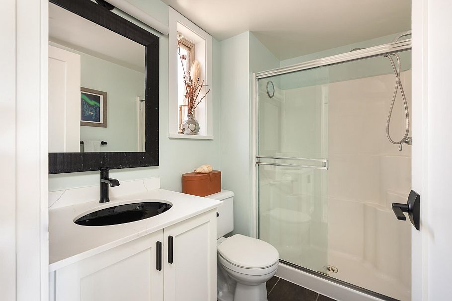 26 3036 W 4 Avenue Vancouver, BC - 21