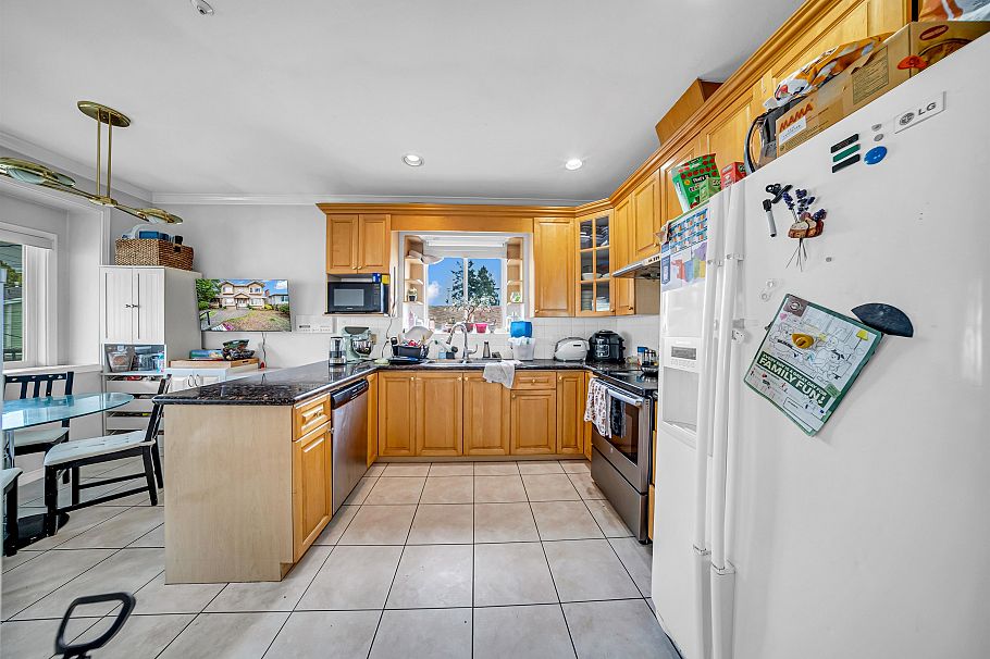 331 E 61st Avenue Vancouver, BC - 30