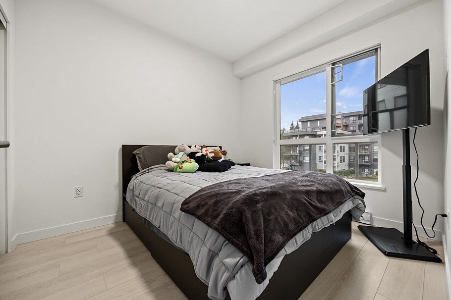 303 3596 Malsum Drive North Vancouver, BC - 9