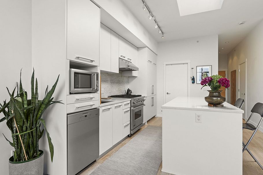 401 4355 W 10th Avenue Vancouver, BC - 21