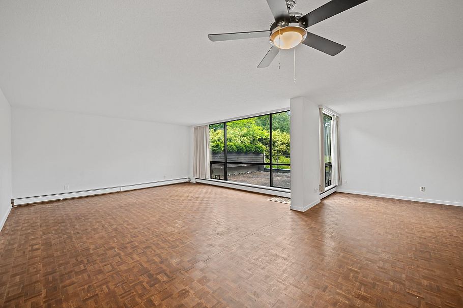 106 4900 Cartier Street Vancouver, BC - 3