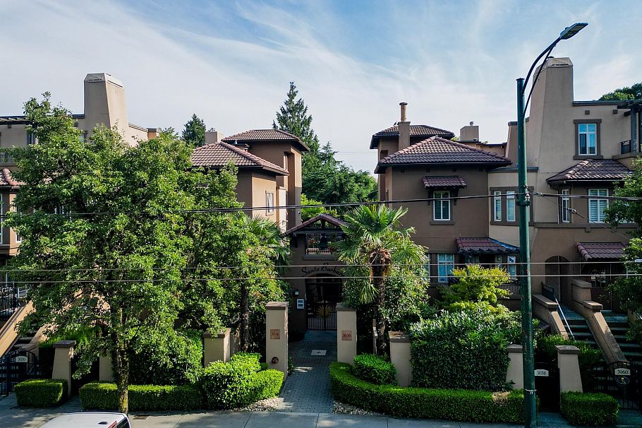 26 3036 W 4 Avenue Vancouver, BC - 37