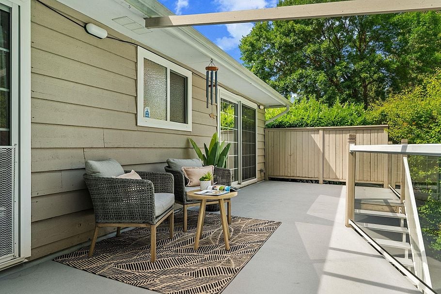 2652 Hoskins Road North Vancouver, BC - 37