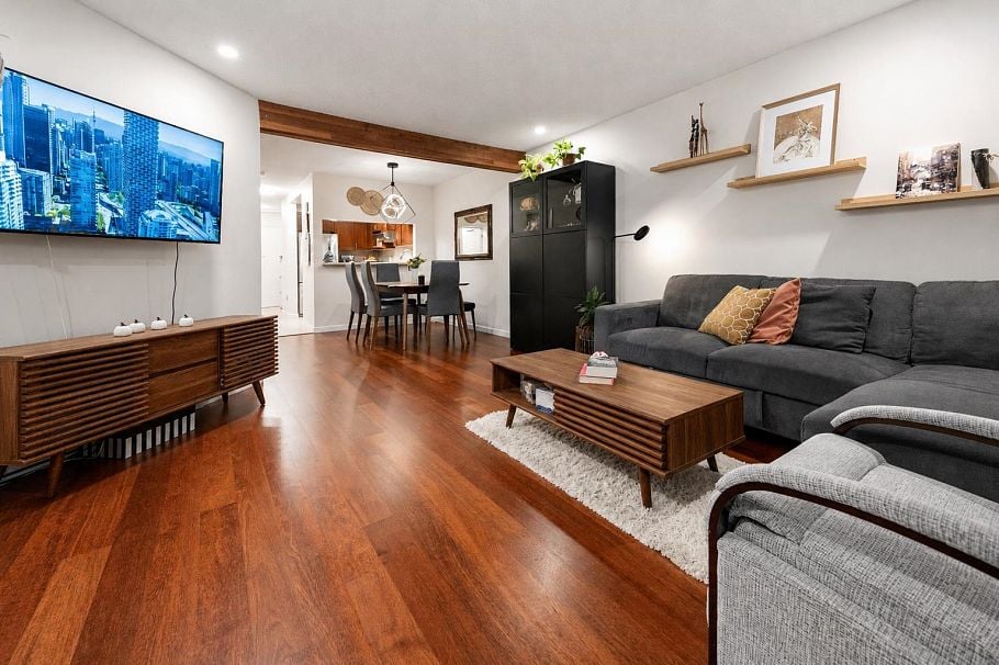 112 1274 Barclay Street Vancouver, BC - 3