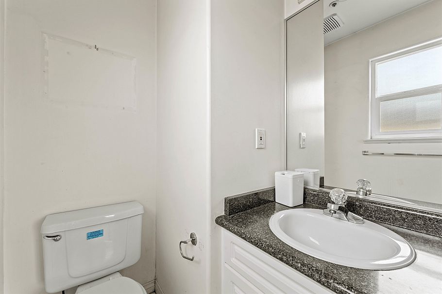 5908 Dumfries Street Vancouver, BC - 17
