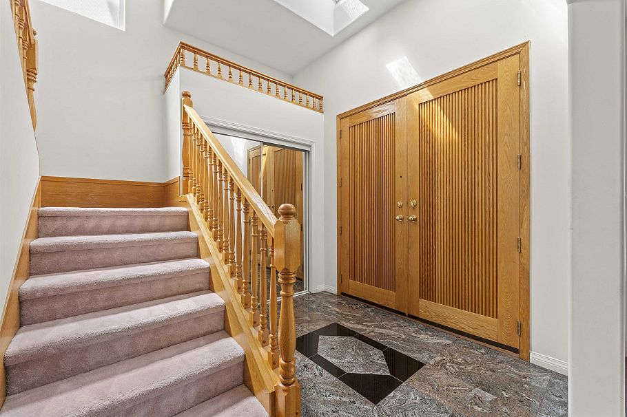 5908 Dumfries Street Vancouver, BC - 2